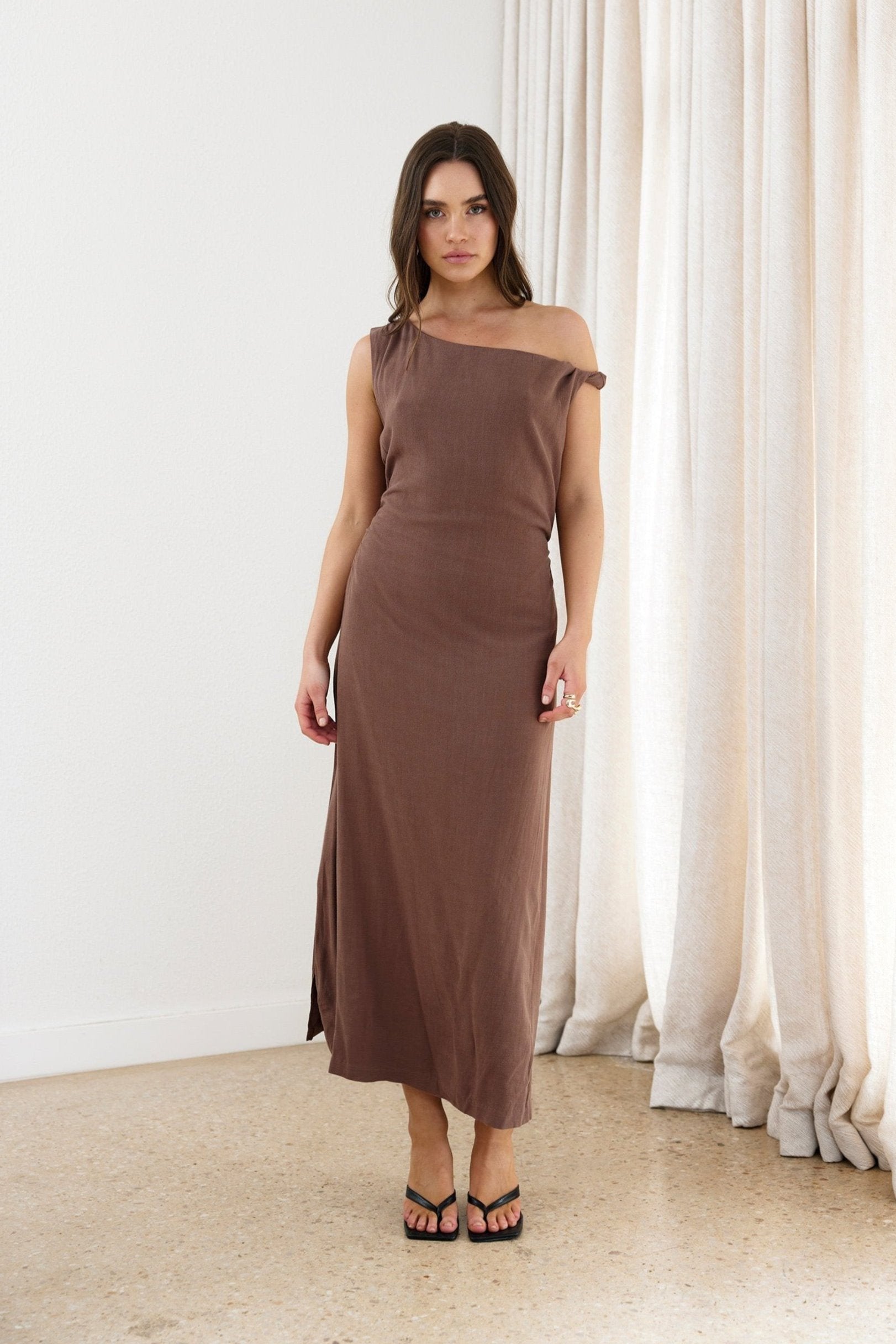 Brown Rise Linen Maxi Dress Modi The Label Brown Rise Linen Maxi Dress Modi The Label